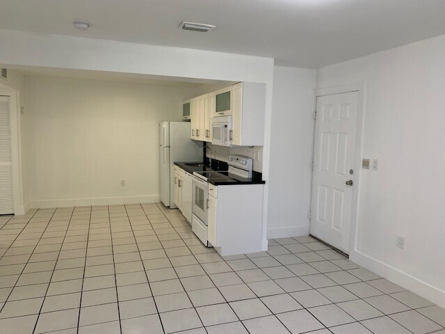 Photo - 1405 Meridian Ave