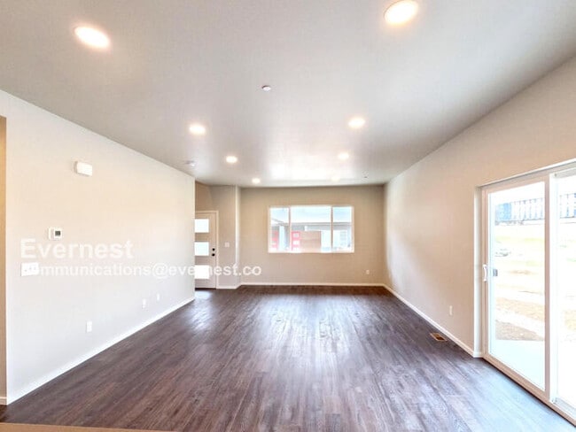 Photo - 2814 Barnstormer St