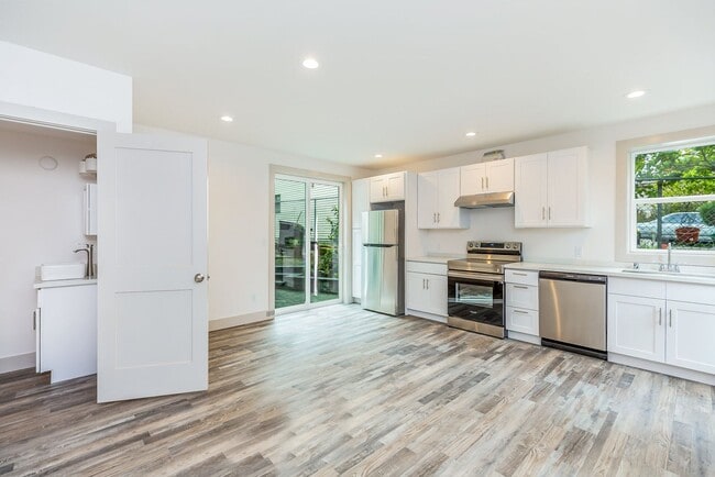 4216 S Bozeman St Unidad D