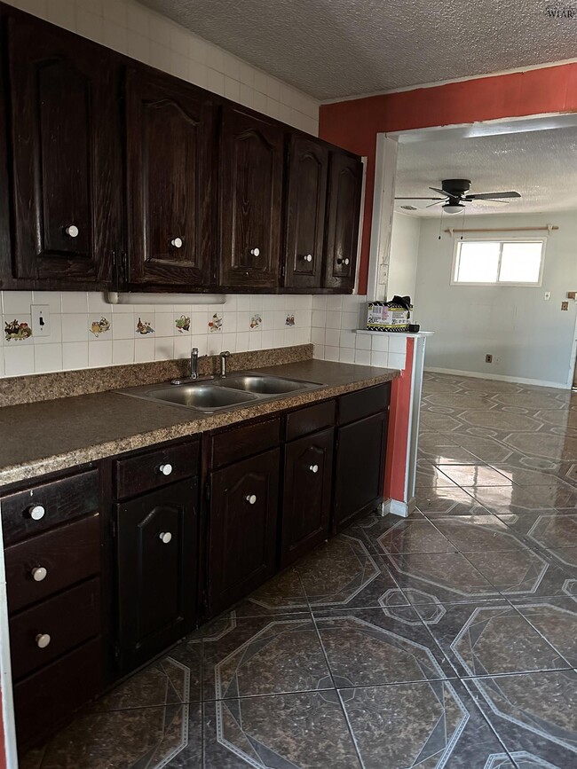 Photo - 1633 Orchard Ave