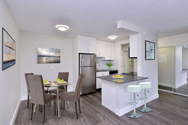 Valencia Apartments