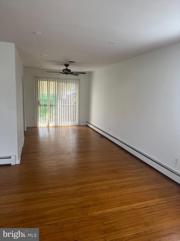 Photo - 216 Sussex Blvd