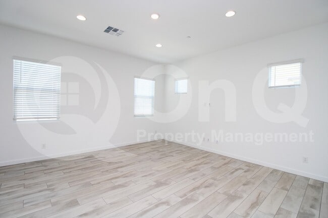 Photo - 3871 E Rainbow Dr