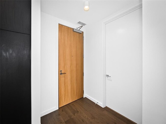 Photo - 313 W 17th St Unit 1803