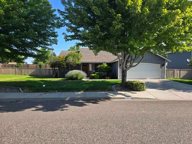 Professional Yard Care Included - Professional Yard Care Included House