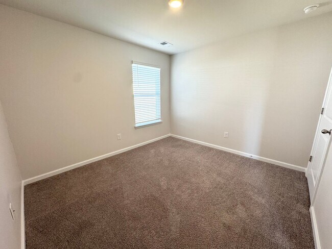 Photo - Conway - 4 Bedroom / 2 Bathroom House