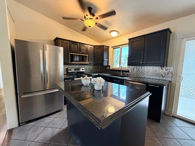Photo - 3815 S Pitkin Cir