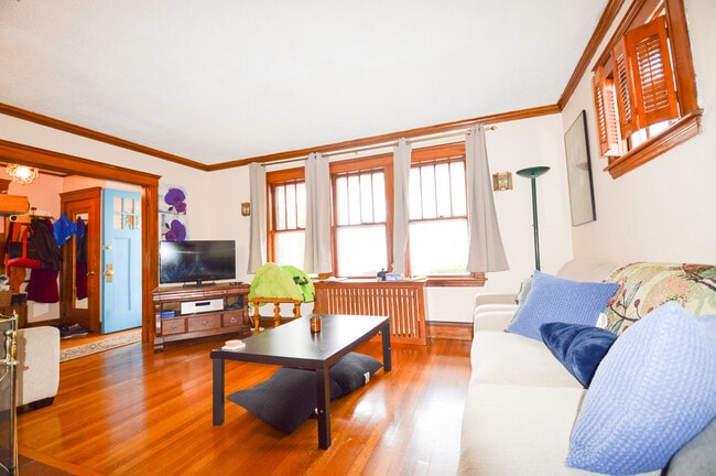 Photo - 22 Cresthill Rd