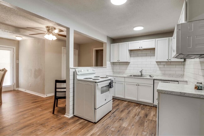 Photo - 3929 Winfield Ave