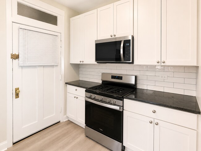 Photo - 739 Hinman Ave Unit 1W