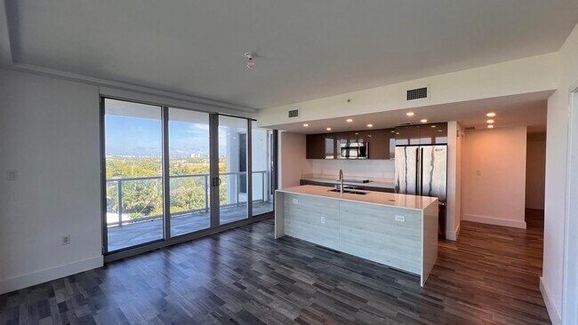 Photo - 13800 Highland Dr Unit 610