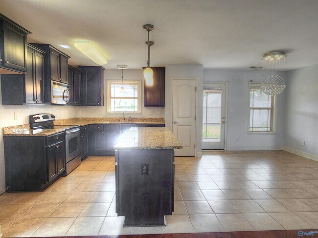 Photo - 107 Pembridge Ln