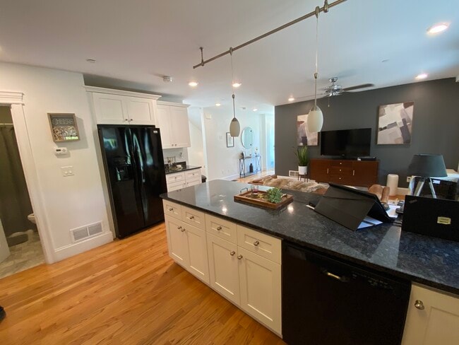 Photo - 12 Fern St Unit 1