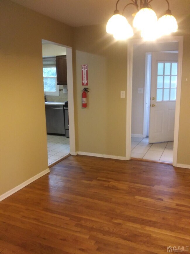 Photo - 232 Old Post Rd Unit B