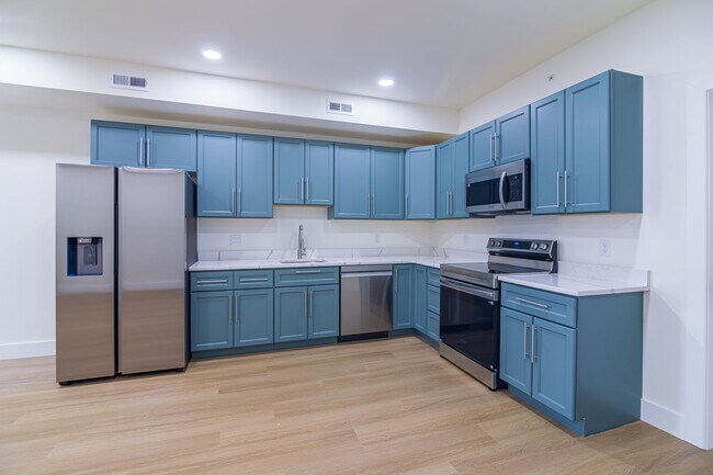 3956 Parrish St Unit C