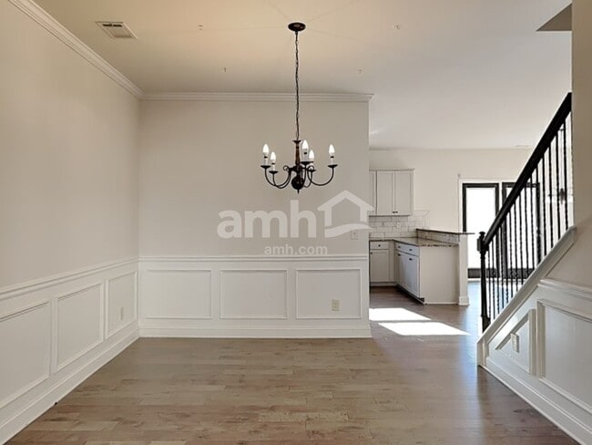 Photo - 2565 Dolostone Way