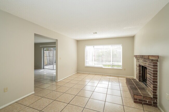 Photo - 856 Buttercup Dr Casa