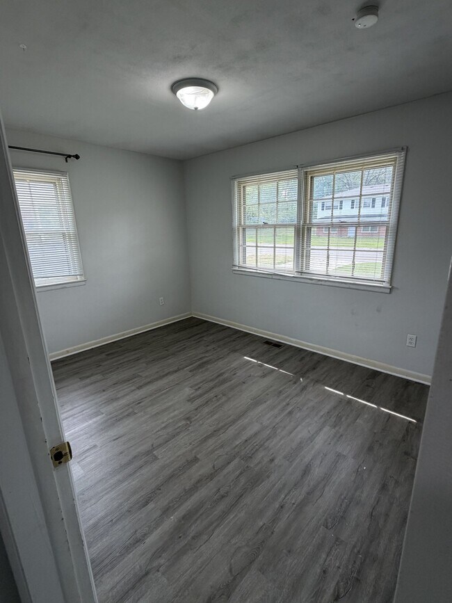 306 Loch Ln Unit 306
