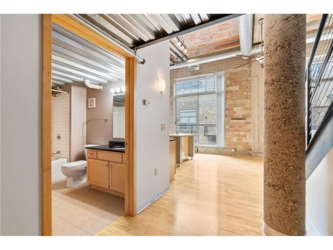 Photo - 521 S 7th St Unit #619