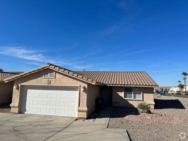 Building Photo - 111 Cypress Dr Unit 102 Rental