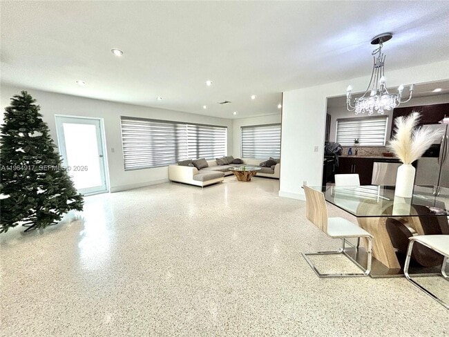 Photo - 30 NE 125th St