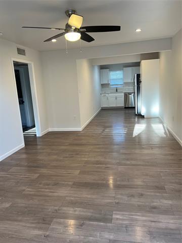 Building Photo - 5014 San Jacinto St Unit 204