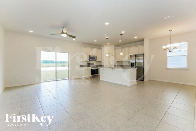 1606 Isleta Lp