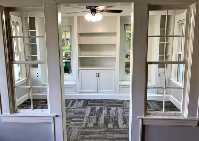 Photo - 2146 McClintock Rd