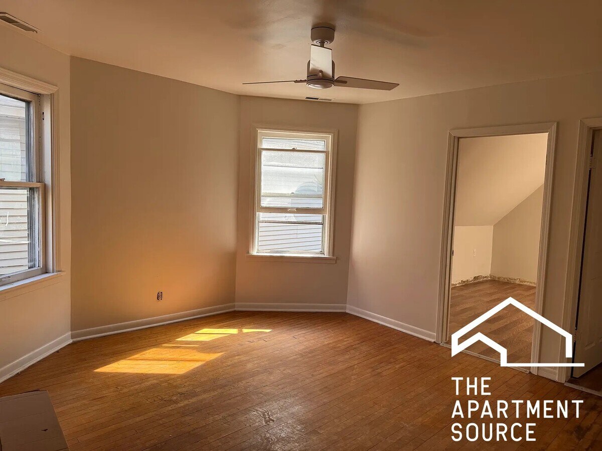 Photo - 2921 N Spaulding Ave Unit 4