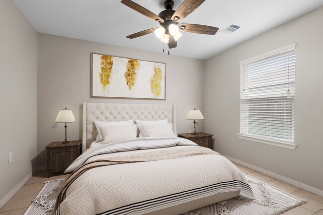 Photo - 155 S Bend Dr