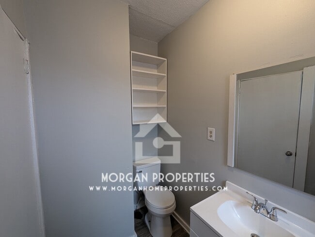 Photo - 1712 Main St Unit 2