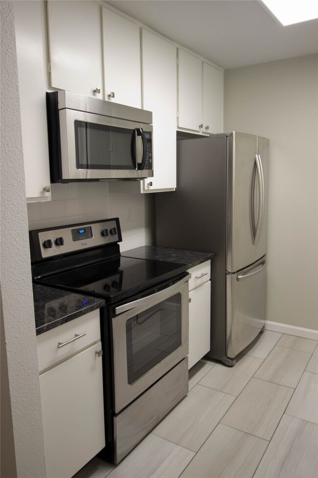 Building Photo - 7950 N Stadium Dr Unit 192 Rental