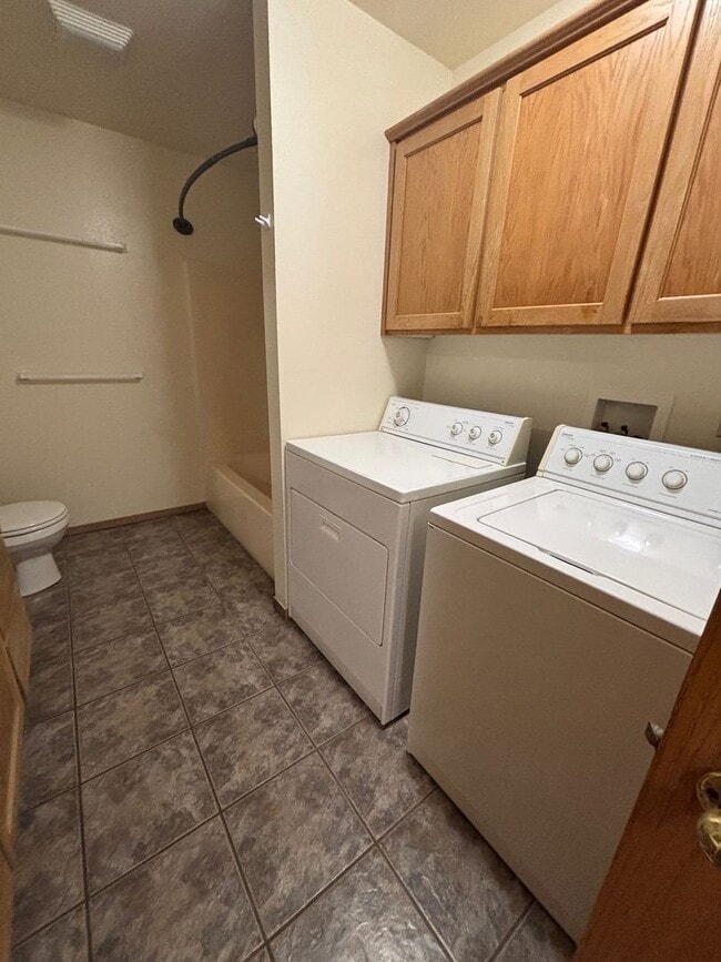 Photo - Great location for MSU and downtown.