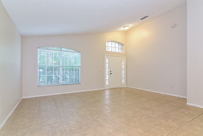 1070 Corkwood Dr