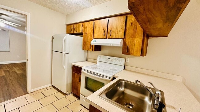 Photo - 979 BERKLEY ROAD Unit #4, AUBURNDALE, Florida 33823