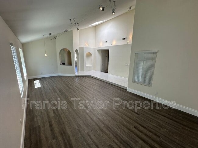 Photo - 4982 Wildwood Dr