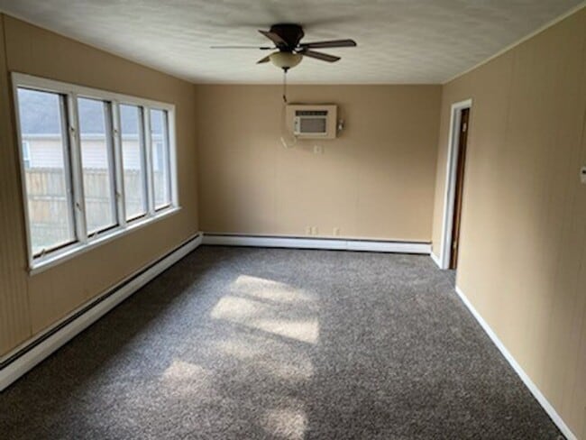 Photo - 502 S Congress St Unit 1