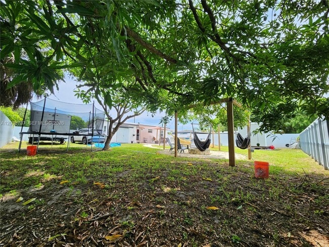 Photo - 721 NW 33rd Ave