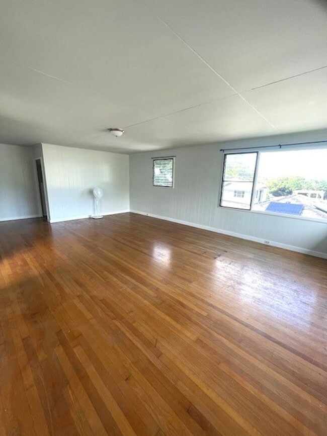 3 Bed/ 1 Bath home in Honolulu - 3 Bed/ 1 Bath home in Honolulu