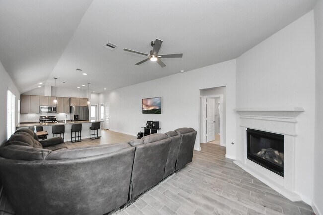 Photo - 2643 Oakleaf Ash Ln