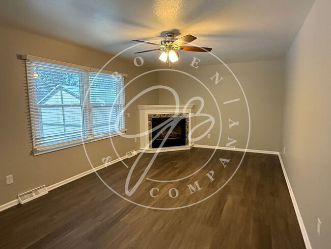 Photo - "Charming 3-Bedroom Perrysburg Home with 3 Baths and a Finished Basement!"