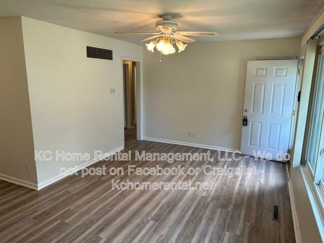 Photo - 804 NE 66th Terrace