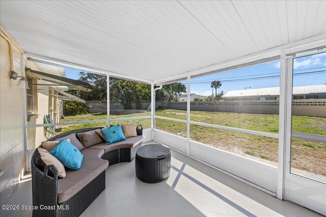 Photo - 475 Coral Dr