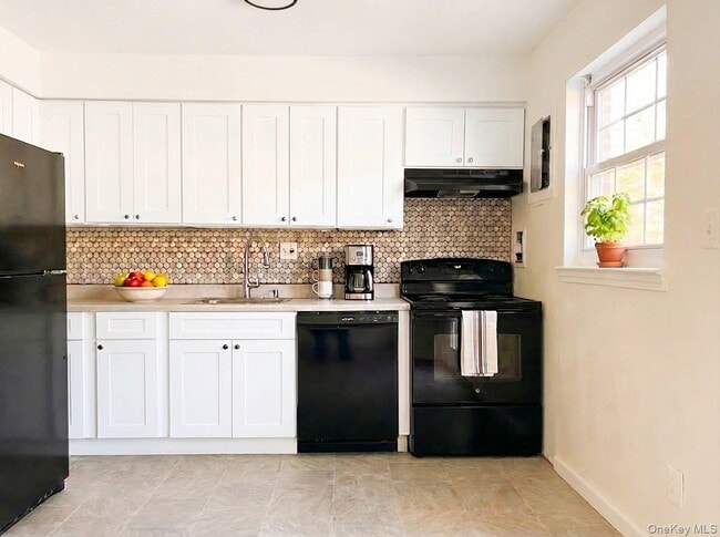 Building Photo - 5 Wildwood Dr Unit 12C