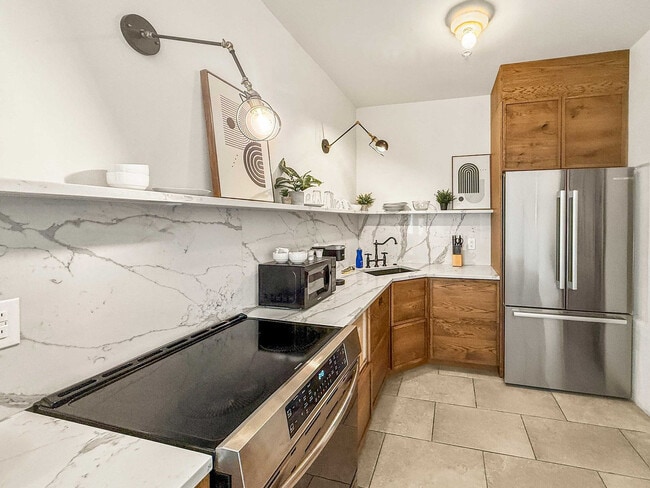 Photo - 313 South St Unit ID1055805P