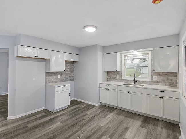 Photo - 8632 Broadway Dr