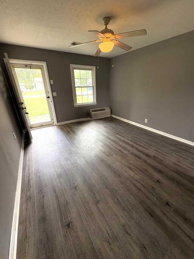 Photo - 115 Forrester Rd