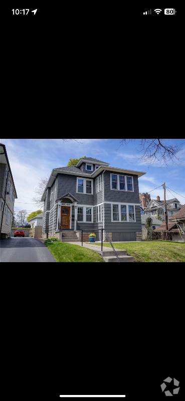 Building Photo - 477 Maplewood Ave Unit 1 Rental