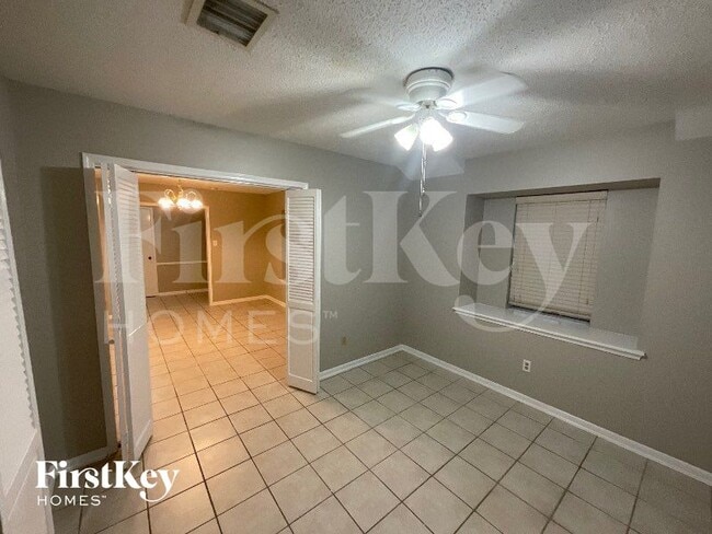 Photo - 222 Magic Oaks Dr