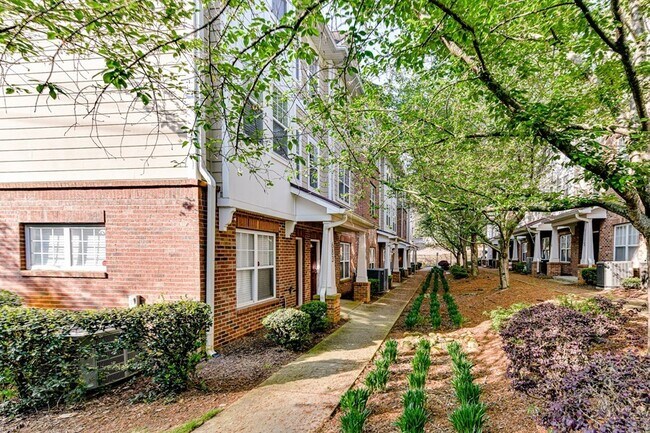 3 Story Townhouse - 3 Story Townhouse